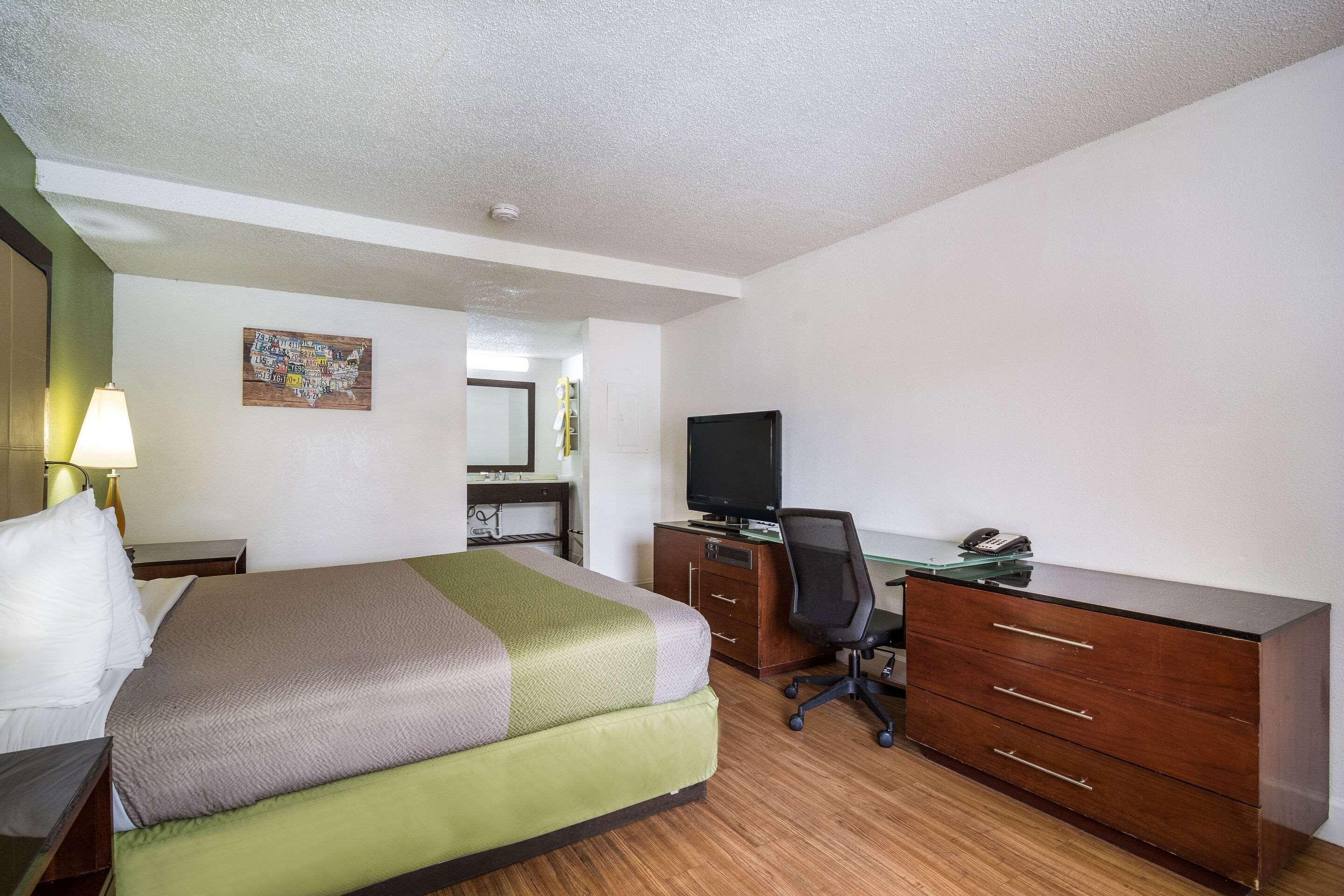 Econo Lodge Airport Near Billy Graham Parkway Charlotte Ngoại thất bức ảnh